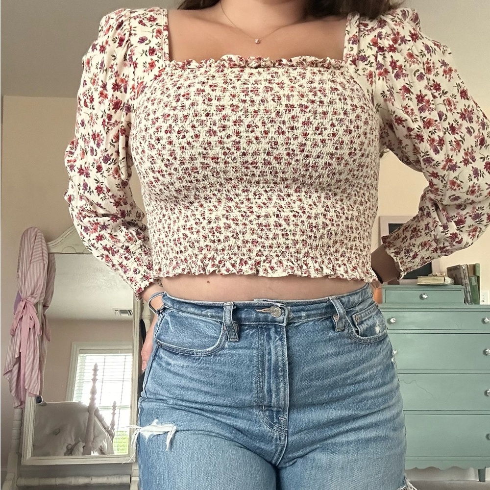 American Eagle Floral Long Sleeve Blouse